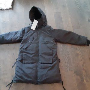 AUTHENTIC Canada Goose Olympia Parka size medium